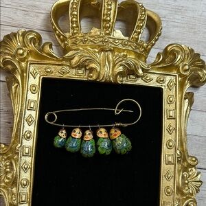 vintage hand-painted Russian matryoshka nesting doll brooch